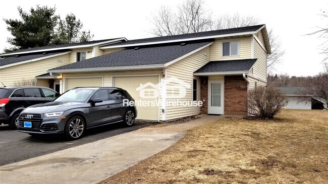 Photo - 317 Nicole Ln Townhome