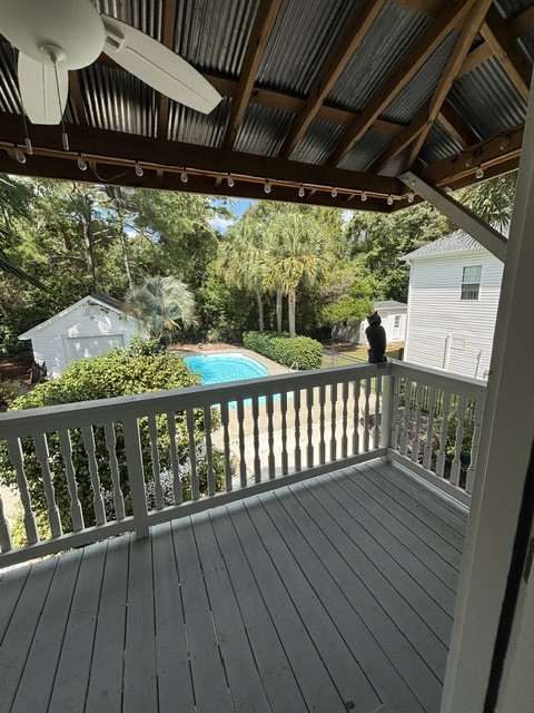 568 Hammock Ave