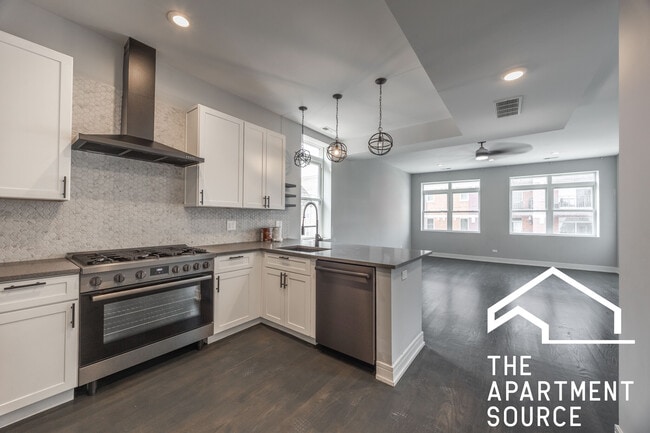 Building Photo - 3255 N Elston Ave Rental