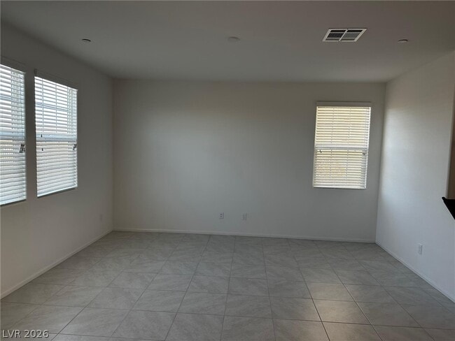 Photo - 512 Ylang Pl