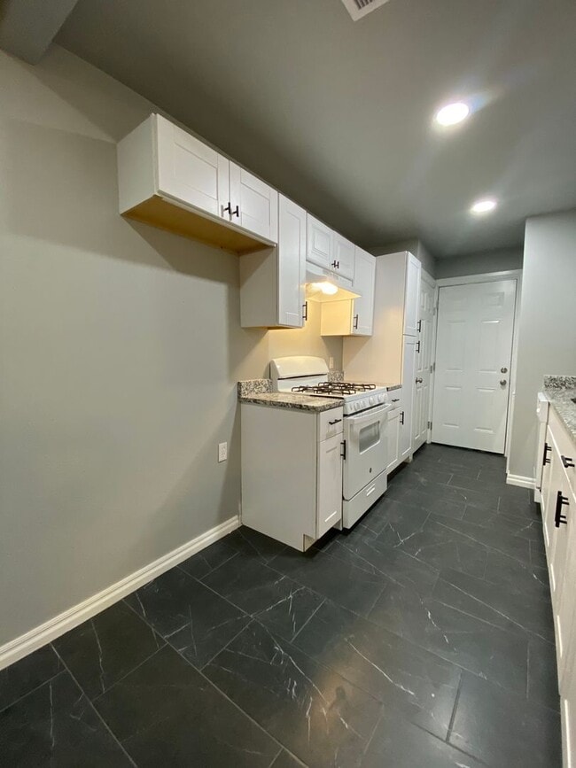 Photo - 1304 N 73rd E Ave Unidad 1304