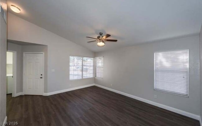 Photo - 1012 Holliston Cir