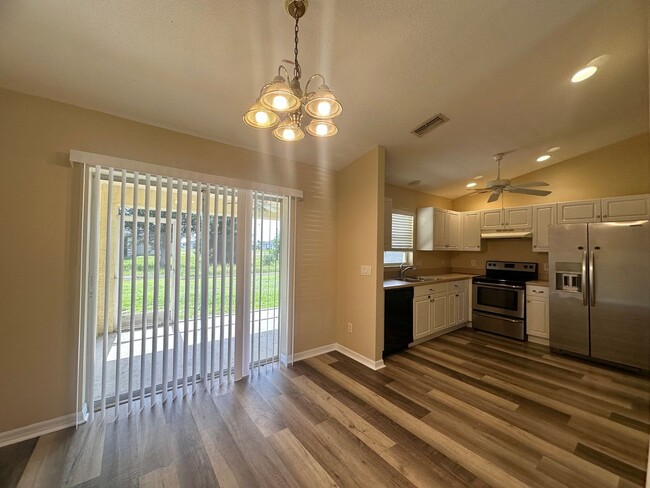 Photo - 1137 NW Juanita Pl