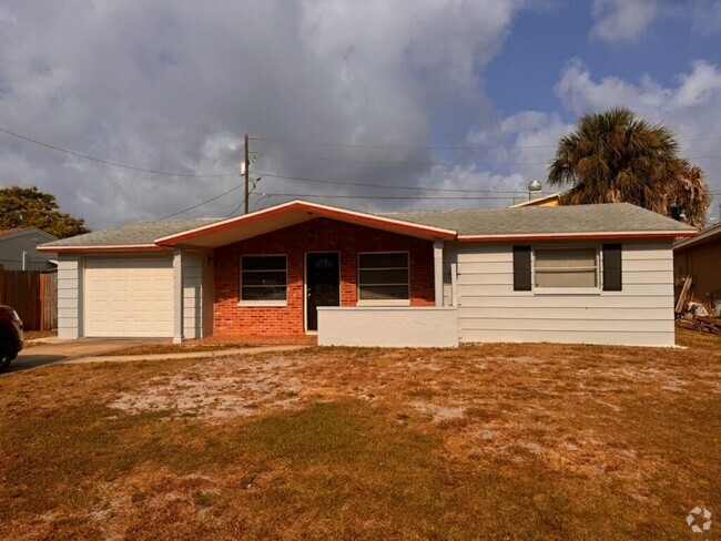Building Photo - 2 Bedroom 1.5 Bath Clean & Cozy Home for Rent