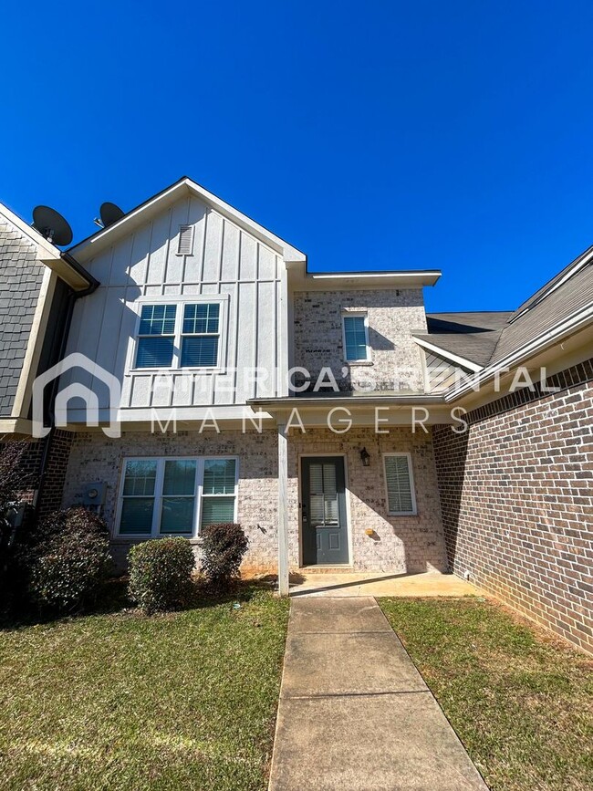 Photo - DEPOSIT PENDING! Town Home Available For Rent in Chelsea... Available to View Now!