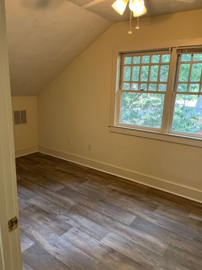 Photo - Bloomfield Unit #2