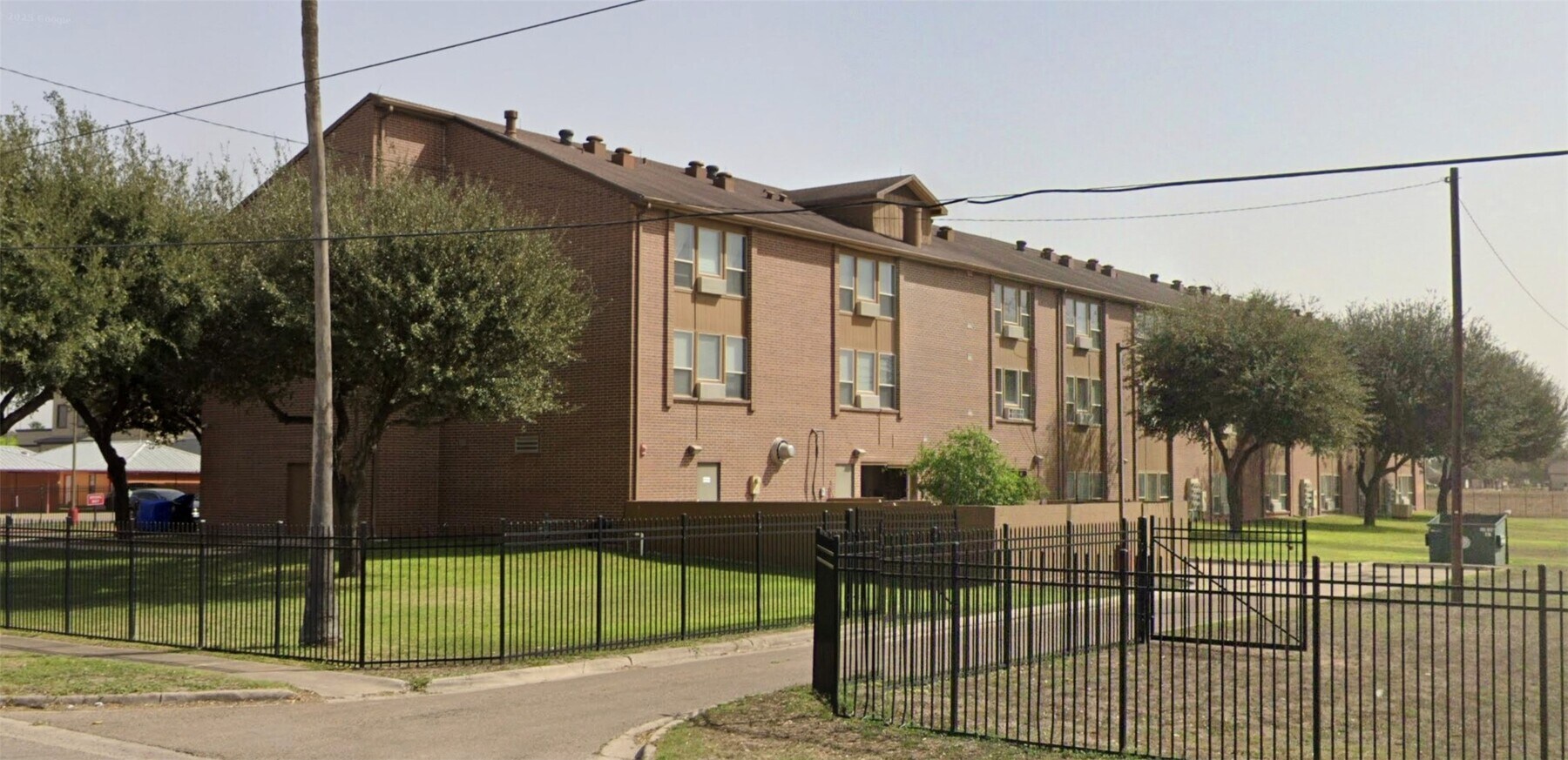Photo - 900 Los Ebanos Rd