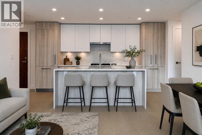 423 6th St Unit 3-BRM