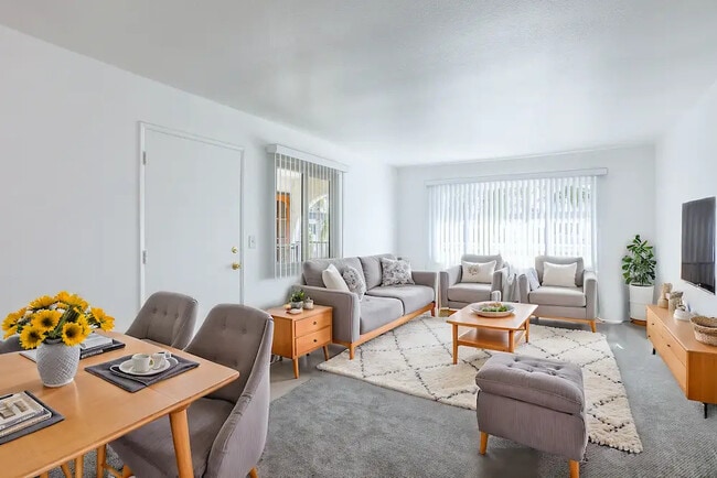 2 Bedroom Upstairs