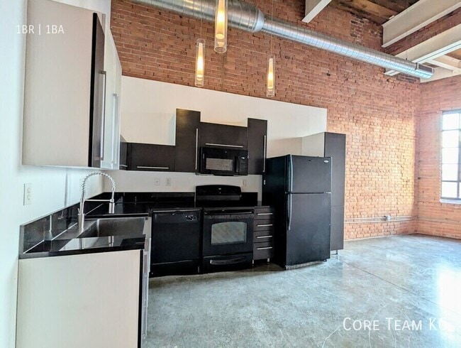 Photo - 382 W 22nd St Unit 706