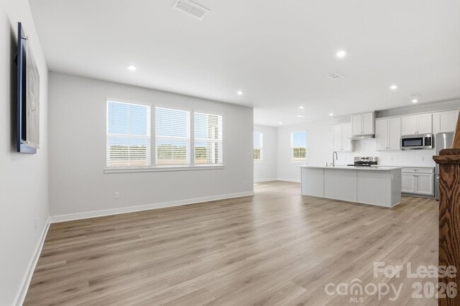Photo - 862 Heathway Dr
