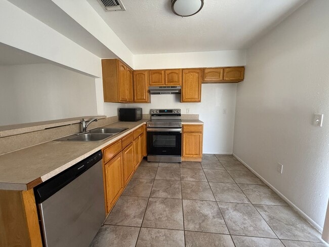 Photo - 7424 Golden Glenn Ct