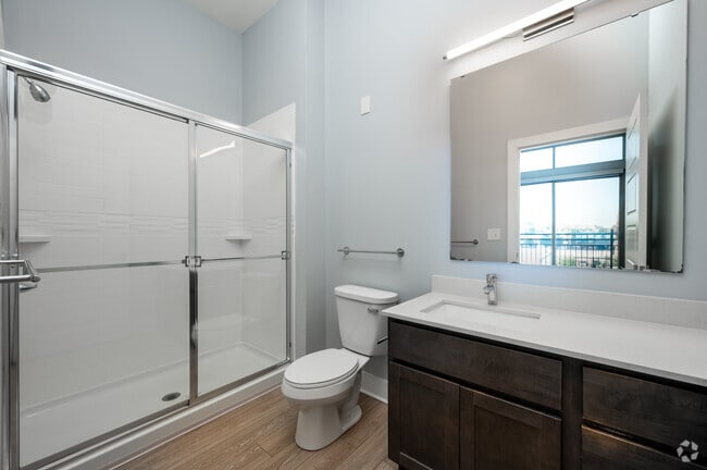 Lily - 1BR, 2BA - 1,000SF - Bedroom Bathroom