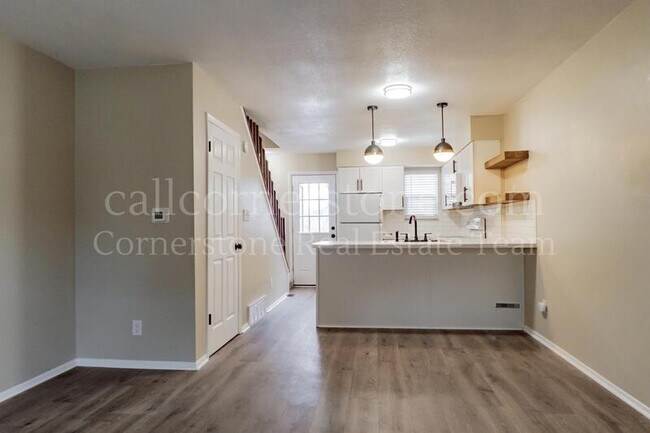 Photo - 3720 Red Canon Pl