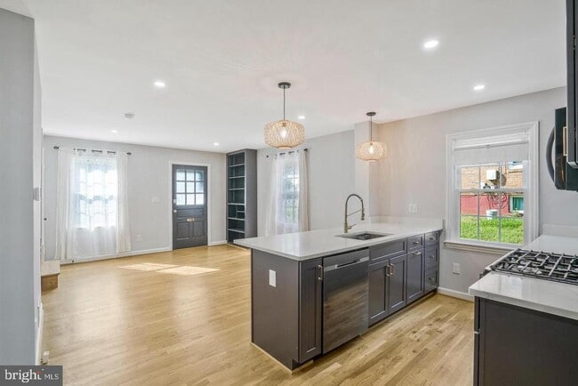 Photo - 5758 Biscayne Dr