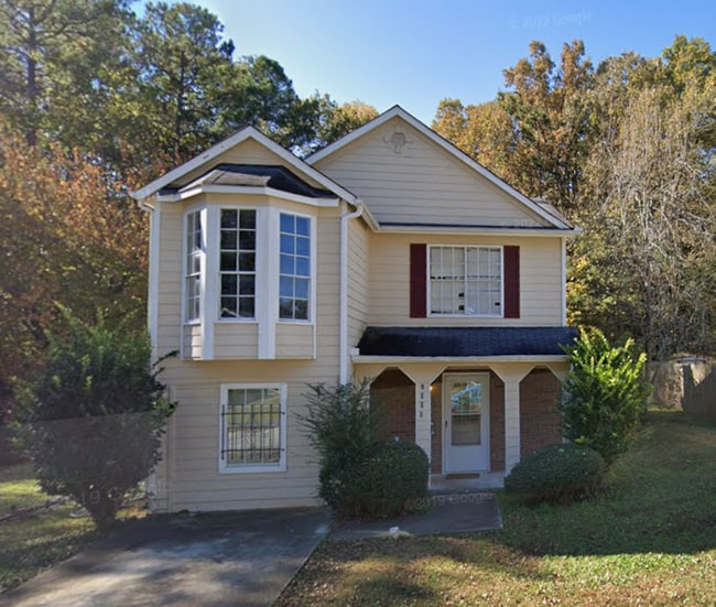 Building Photo - 3 bed 2 bath in Decatur!