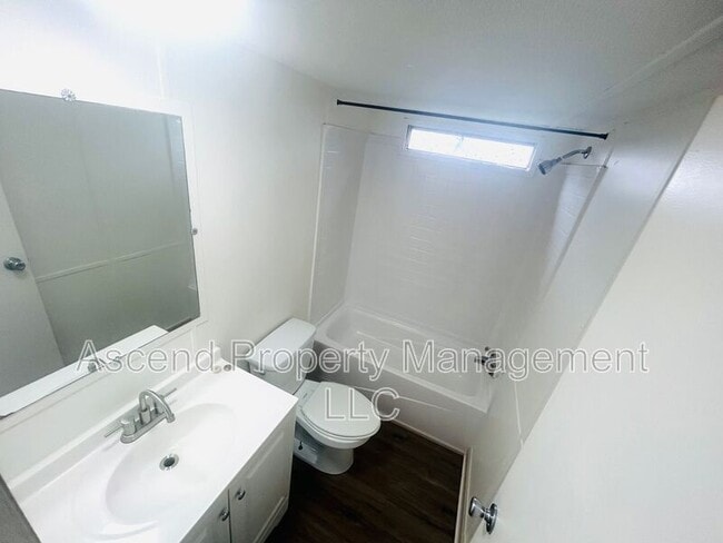 Photo - 49 El Fredda Ln