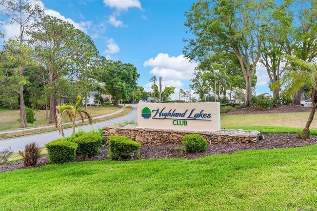 Photo - 1218 Gillespie Dr N