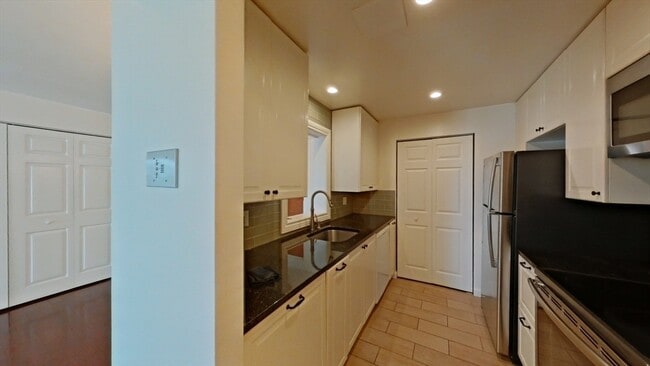 Photo - 25 Greentree Ln Unit 46
