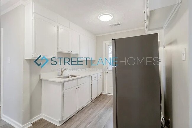 Photo - 209 Meadowdale Dr