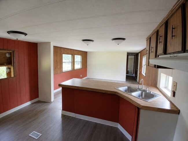 Photo - 1117 N State St