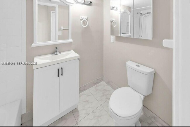 18801 NE 2nd Ave Unit 1006