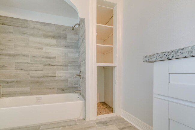 Photo - 3321 Charleston St