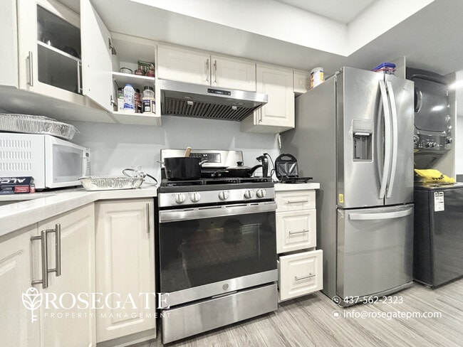 Photo - All-Inclusive 2-Bedroom Basement Apartment with Parking – Milton