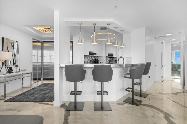 Photo - 347 N New River Dr E Unit Ph7