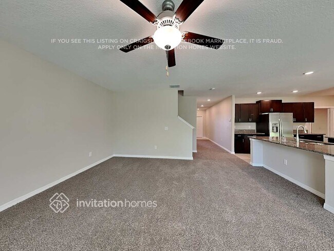 Photo - 8612 37th Ter E