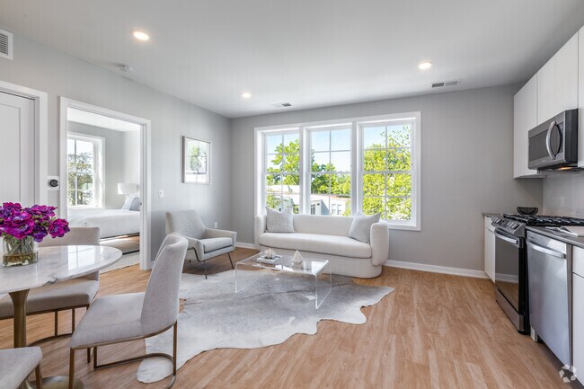 1BR, 1BA - 533SF