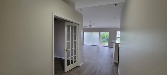 Photo - 3206 Vera Ave S