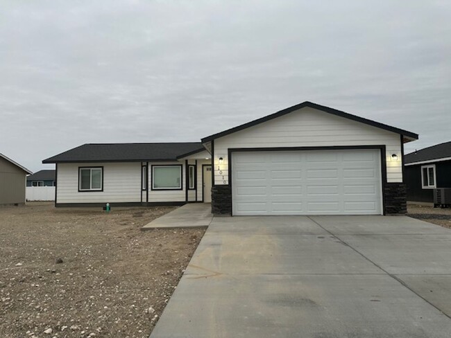 3 Bedroom 2 Bath Home in Othello - 3 Bedroom 2 Bath Home in Othello