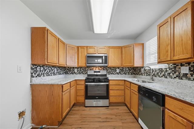 Photo - 304 S Oak St