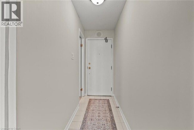 Photo - 36 James St S Unit 1402