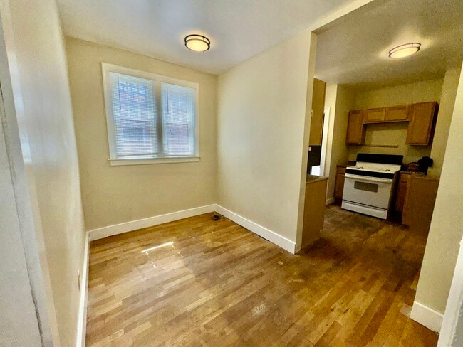 Photo - 2681 Pasadena St Unit 1 lower
