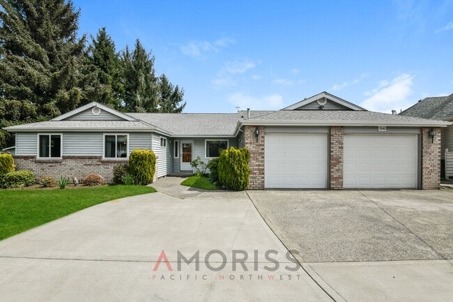 Building Photo - *****COMING SOON***Spacious 3BD/3BA Home in Lacey's Oakmont Neighborhood | Golf Course Views
