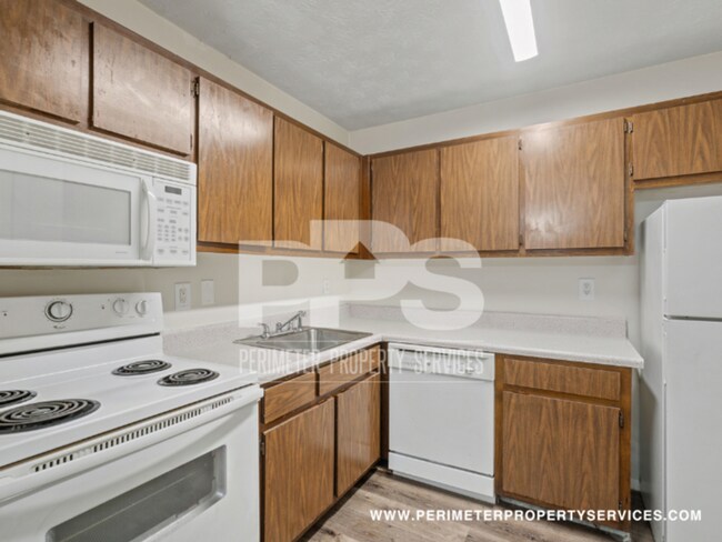 Photo - 737 Boggs Rd