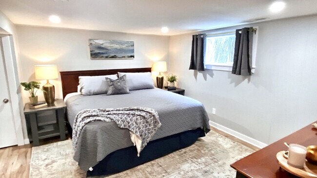 964 SW Ferry St Unit SI ID1624357P