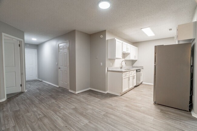 4616 W Patrick St Unidad 4616