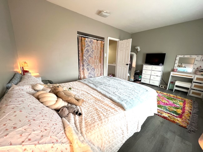 Bedroom 2A with Furniture - 2031 N 15th St