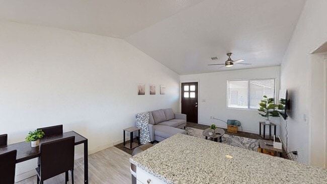 Photo - Ken-561 N 10th Pl. Show Low, AZ 85901 Unit 103