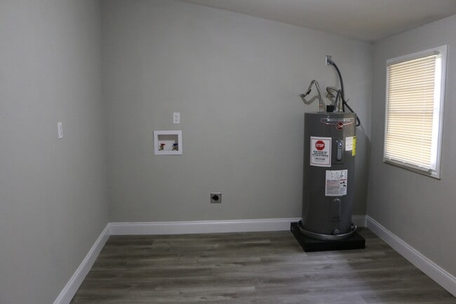 Photo - 1014 W 4th St