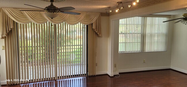 Photo - 1300 Saint Charles Pl Unit BANYAN L19