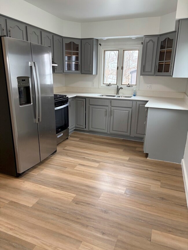 Photo - 310 Prairie St