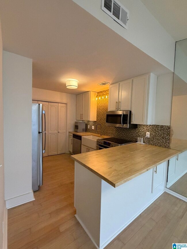 Photo - 118 W Green Unit 118