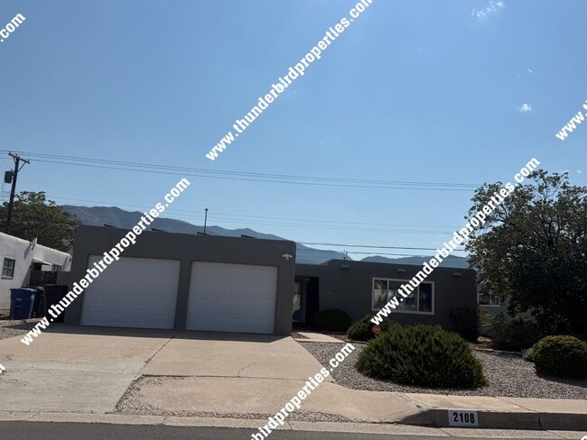 Building Photo - 2108 Muriel St NE