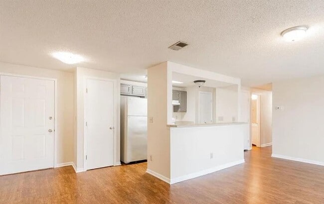 Photo - Freshly Renovated 3BR Condo Steps from UNC...