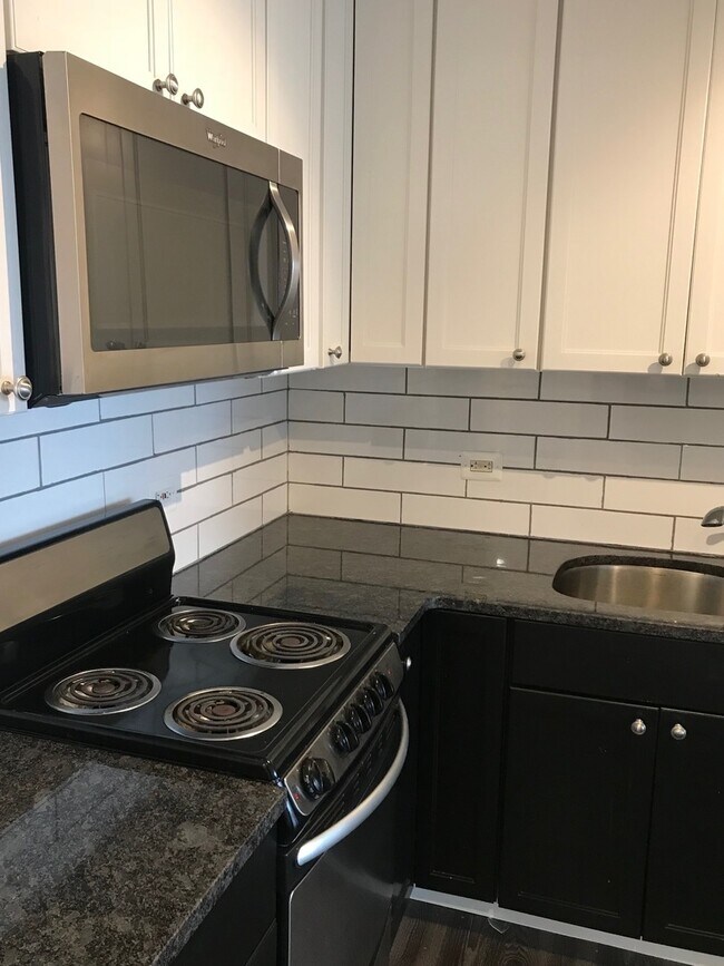 Photo - 1660 N La Salle Dr Unit 1403