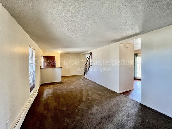 Photo - 2582 Ridge Dr